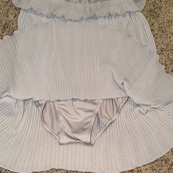 Balera Light Gray Ruffled Dress Dance Costume - Picture 4 of 5